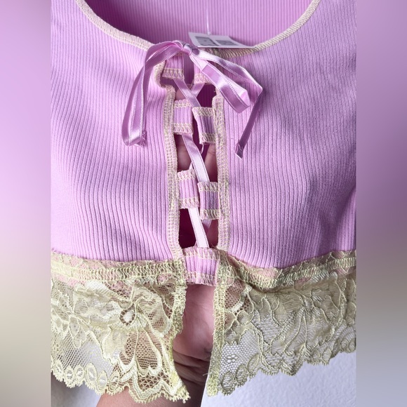 NWT Urban Outfitters Women's Pink crop top w/ yellow lace trim Sz avail: S,M,L - Picture 3 of 10